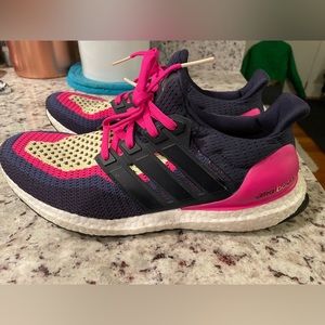 Adidas Womens Ultraboost sneakers